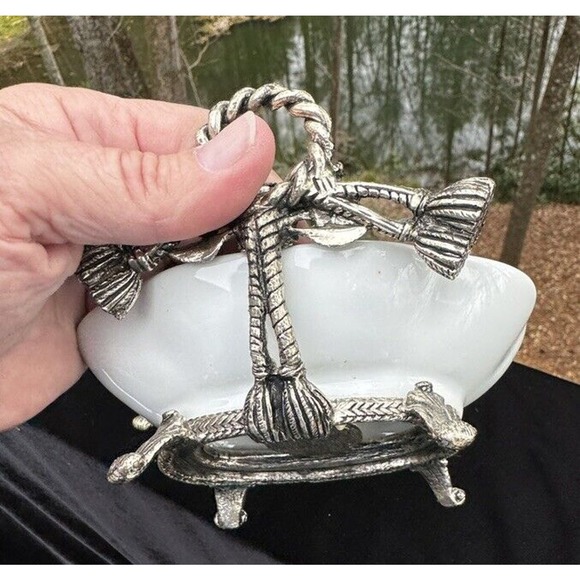 Vintage Stylebuilt Silver Tumbler And Soap Dish Set Ivy Leaves Pattern Heavy!! - Picture 11 of 12